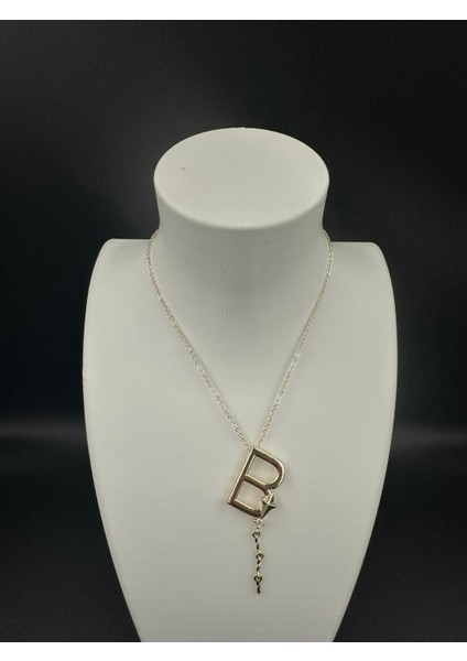 Altın Rengi B Harfi Yıldız ve Taş Detaylı Çelik Kolye