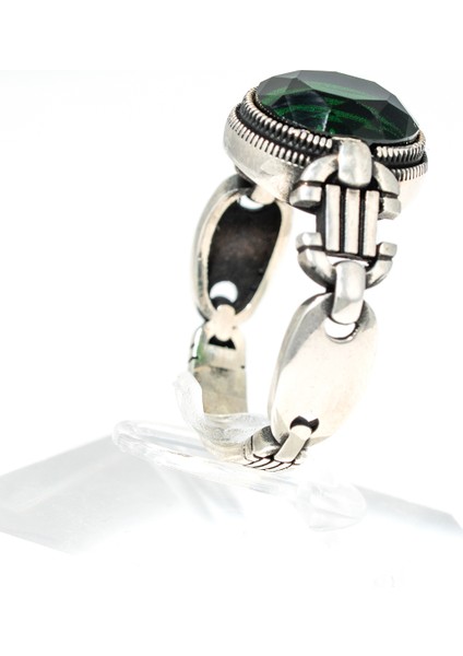 Modern Desenli Yeşil Zümrüt Taşlı 925 Ayar Gümüş Erkek Yüzük – Güç ve Tarzın Sembolü modelleri