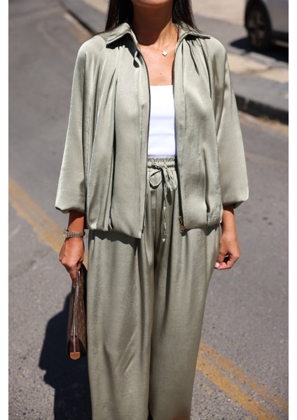 Kendinden Desenli Fermuarlı Saten Ceket fiyatları