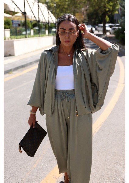 Kendinden Desenli Fermuarlı Saten Ceket fırsatları