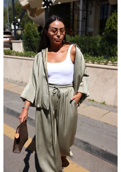 Kendinden Desenli Fermuarlı Saten Ceket indirimleri