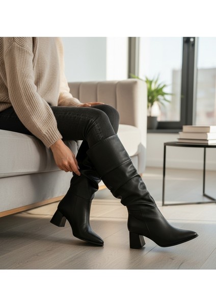 Siyah Uzun Körüklü Ince Taban Topuklu Kadın Çizme indirimleri