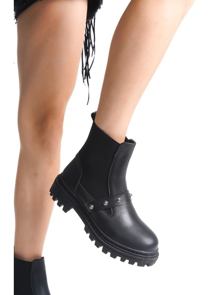 Klop Siyah Hakiki Deri Lastikli Inci Toka Detaylı Kadın Bot