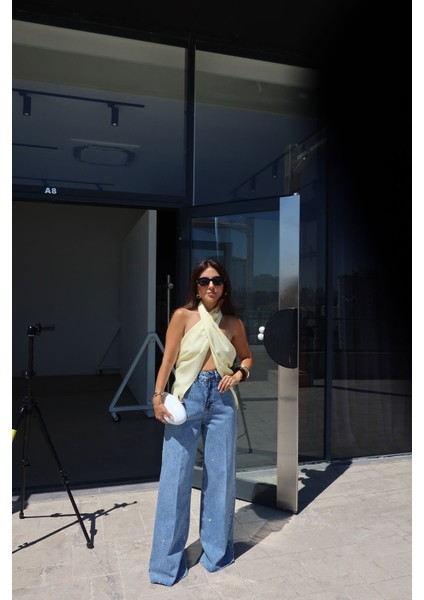 Paçası Kesik Taş Baskılı Jean modelleri