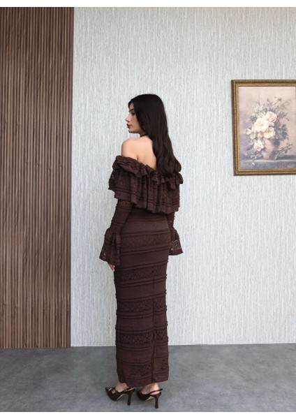 Madonna Yaka Fırfır Dantelli Midi Elbise indirimleri