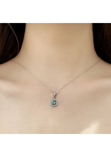 Mystic Glow Damla Zümrüt Yeşili 925 Ayar Gümüş Zincir Kadın Kolye modelleri