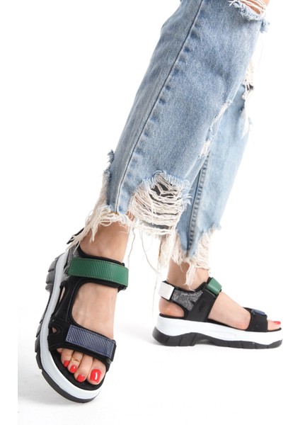 Skec Model Cırtlı Comfort Kadın Sandalet indirimleri