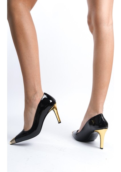 Kadın Sivri Yüksek Topuklu Rugan Stiletto Abiye Ayakkabı