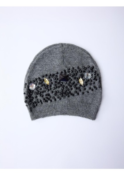 Grı Taş Işlemeli Bere