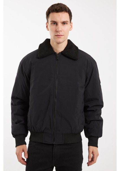 Chelsea Siyah Dolgulu Mont