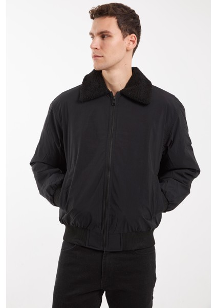 Chelsea Siyah Dolgulu Mont