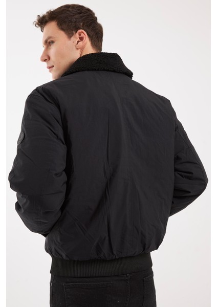 Chelsea Siyah Dolgulu Mont