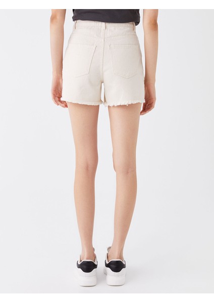 Yeni Sezon Standart Fit Kadın Jean Şort indirimleri