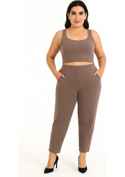 Büyük Beden Lastikli Yüksek Bel Taşlı Mom Likralı Taş Deri Detaylı Kışlık Kaşe Kadın Pantolon