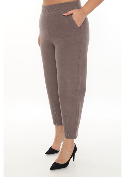 Büyük Beden Lastikli Yüksek Bel Taşlı Mom Likralı Taş Deri Detaylı Kışlık Kaşe Kadın Pantolon fiyatları