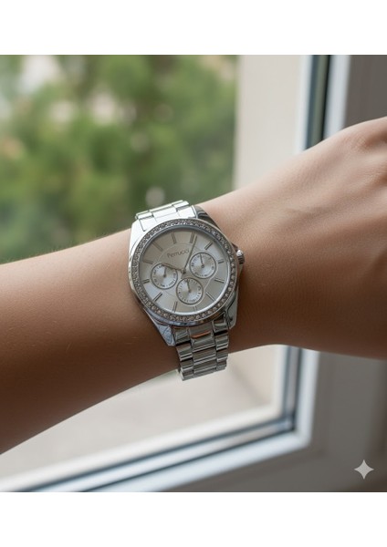 Kadın Kol Saati Gümüş Renk, Gümüş Kadran - Şık Metal Kordon, 2 Yıl Garantili modelleri