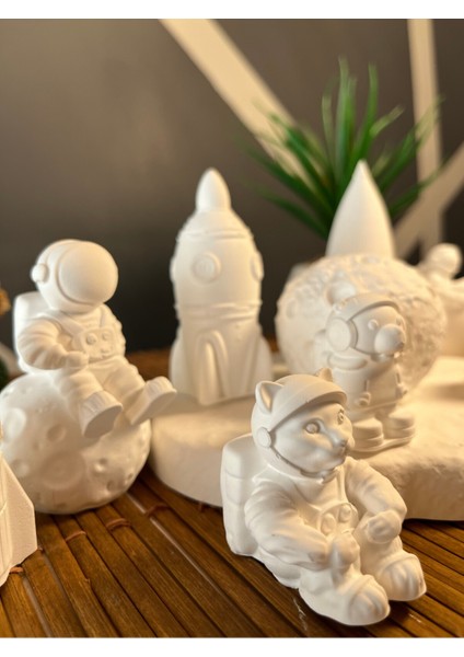 12 Adet (3d) Uzay Seti Taş Boyama Çocuk Gelişimi Figür Büst Taş Boyama Seti Etkinlik Astronot fırsatları