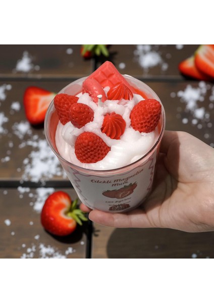 Çilekli Magnolia Mum – El Yapımı Soya Wax Kokulu Dekoratif Mum (Tatlı Çilek Kokusu) fırsatları