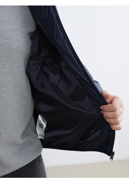 Yeni Sezon Büyük Beden Standart Kalıp Kapüşonlu Erkek Şişme Mont fırsatları