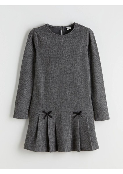 Lcw Kids Siyah Bisiklet Yaka Pileli Kız Çocuk Elbise modelleri