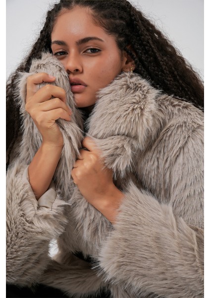 Kadın Kemerli Oversize Kürklü Kaban 9156 - Taş fırsatları
