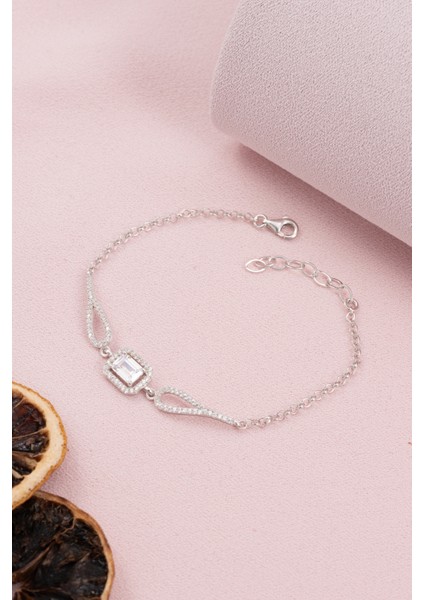 925 Ayar Gümüş Rodyumlu Zirkon Taşlı Pırlanta Baget Bileklik fiyatları