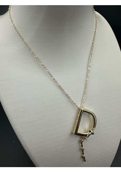 Altın Rengi D Harfi Yıldız ve Taş Detaylı Çelik Kolye fiyatları