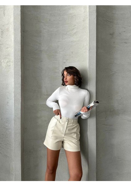 Beli Lastikli Çıtçıtlı Deri Şort Krem W241007 fiyatları