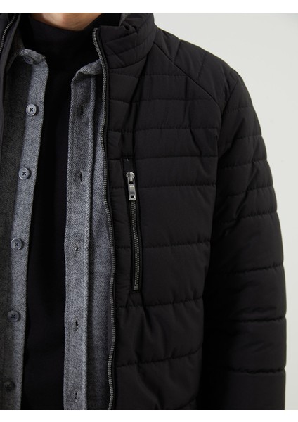 Yeni Sezon Standart Kalıp Dik Yaka Erkek Şişme Mont modelleri