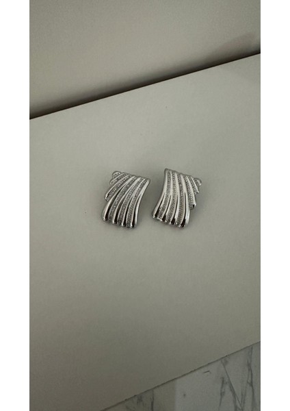 Zirkon Taşlı 7 Li Damla Modelli Gold Renkli Küpe