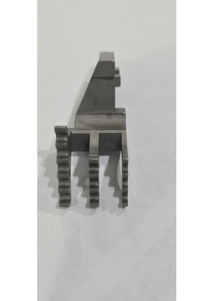 6-81-115 Merrow Kumaş Çekici Büyük Dişli