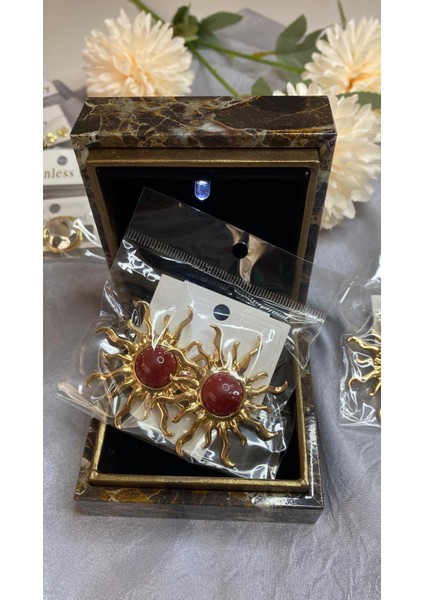 Güneş Küpe Zarif Tasarım Iki Rengiyle fiyatları