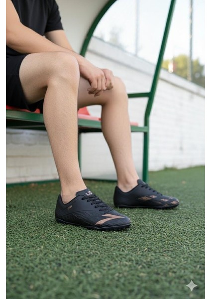 Titan Siyah Orjinal Ürün Çim Saha Halı Saha Erkek Futbol Ayakkabı