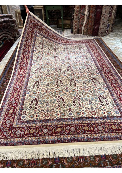 El Dokuma Sümerbank Hereke Halısı Imzalı Yedi Dağın Çiçeği Modeli Birinci Sınıf Kalite Ebat 300X200 fiyatları