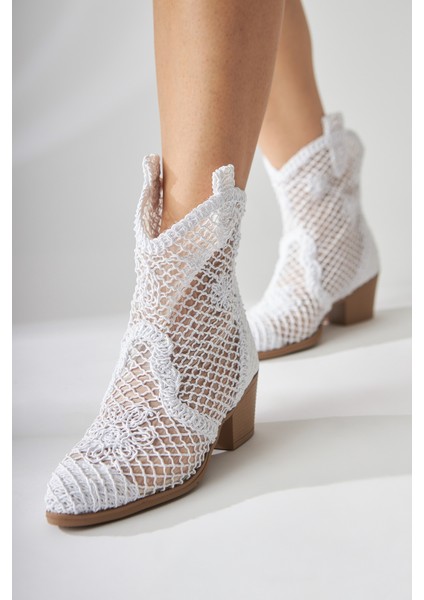 Tersa (Kısa Konç) Beyaz Örgü Dantelli Çiçek Detaylı Kovboy Yazlık bot modelleri