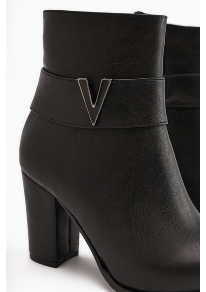 Elvia Siyah Tokalı Kalın Topuklu Kadın Bot fırsatları