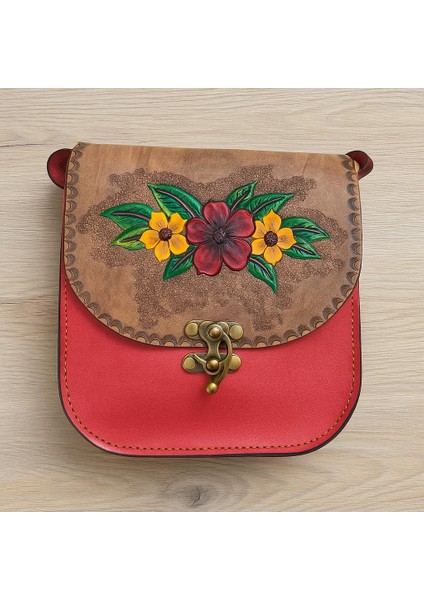 El Yapımı Hakiki Deri Çiçek Desenli Kadın Çapraz Çanta - El Kabartma Bohem Tarz - Çiçekr Petal Tasarımlı Sanatsal Omuz Çantası