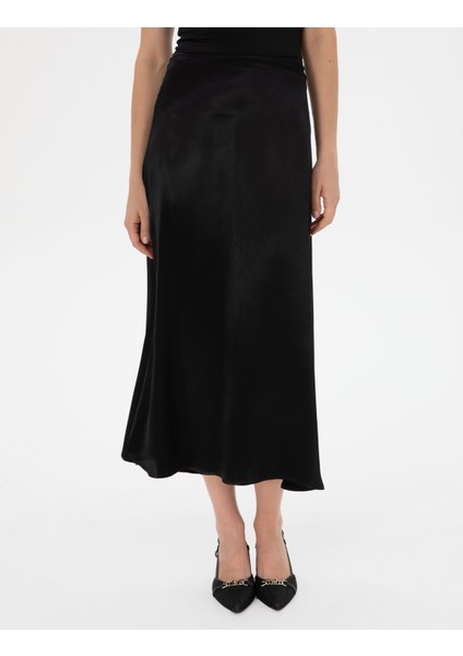 Kadın Siyah A Kesim Saten Dokuma Etek 50318241-VR046 fiyatları
