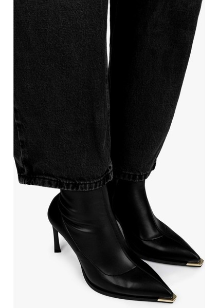 Kadın Belin Siyah Cilt Önü Metal Detaylı Streç Topuklu Bot fiyatları