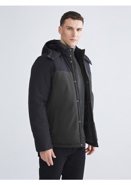 Yeni Sezon Standart Kalıp Kapüşonlu Erkek Mont