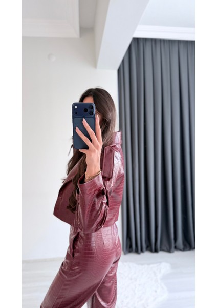 Tatiana Bordo Krokodil Dokulu Crop Ceket fırsatları