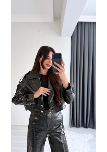 Tatiana Siyah Krokodil Dokulu Crop Ceket fiyatları