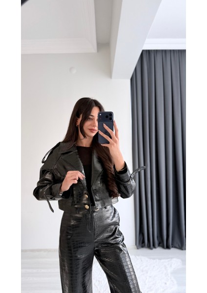 Tatiana Siyah Krokodil Dokulu Crop Ceket