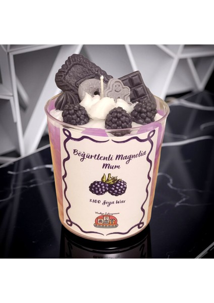 Böğürtlenli Magnolia Mum – El Yapımı Soya Wax Kokulu Dekoratif Mum (Tatlı Böğürtlen Kokusu)