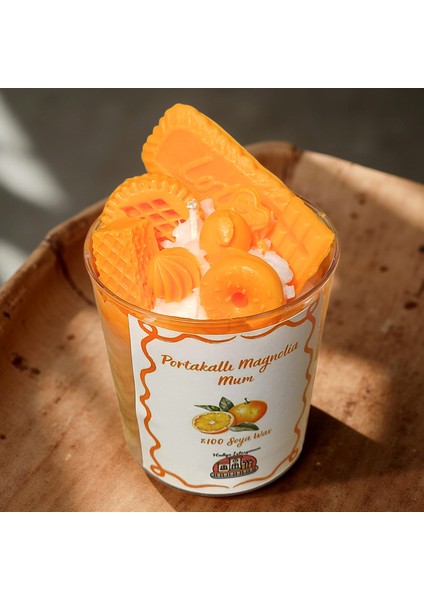 Portakallı Magnolia Mum – El Yapımı Soya Wax Kokulu Dekoratif Mum (Taze Portakal Kokusu) fiyatları