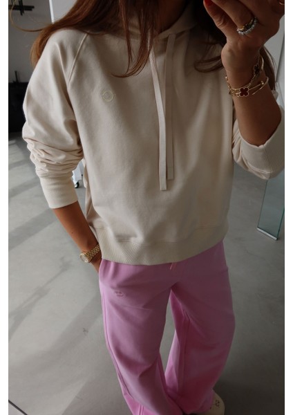 Kapişonlu Basic Sweat modelleri