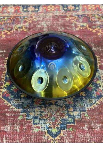 - Titanium Handpan -9 Tonlu -Re Minör ( -Bakım Yağı ,takmalı / Çıkarmalı Renkli Kuşak ve Çanta) )
