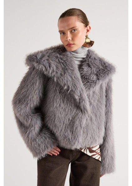 Kısa Astarlı Kürk Kaban Gri modelleri