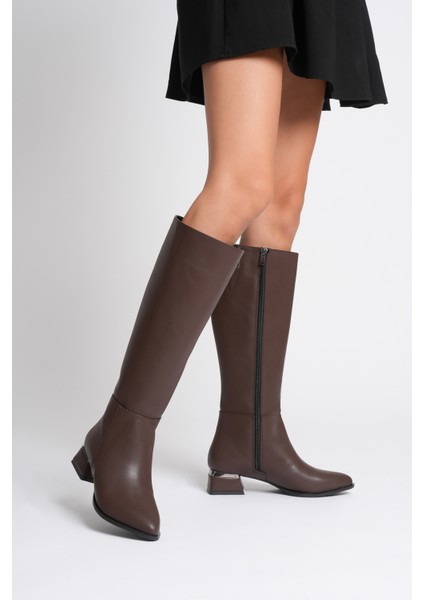 Diz Altı Fermuarlı Topuğu Parlak Toka Detaylı Kadın Çizme fiyatları