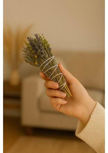 Adaçayı, Lavanta ve Üzerlik Demet Tütsü – Enerji Temizliği, Sakinlik ve Koruma fırsatları